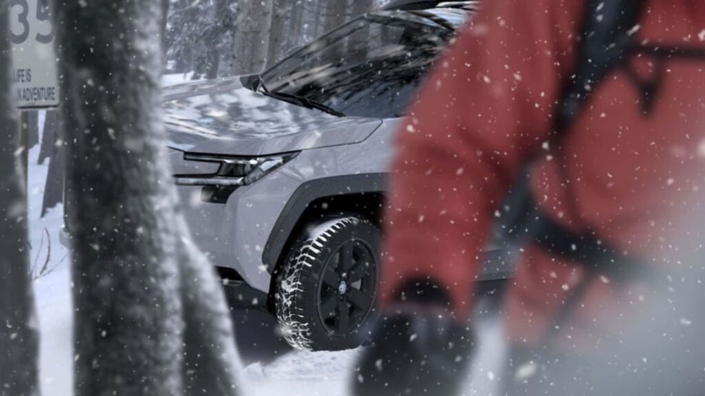 Toyota RAV4 2025 zima