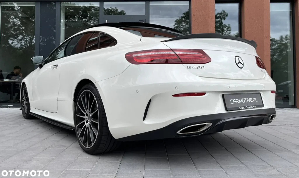 Mercedes-Benz Klasa E 400 Coupe 4-Matic 9G-TRONIC