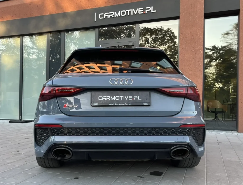 Audi RS3 TFSI Quattro S tronic